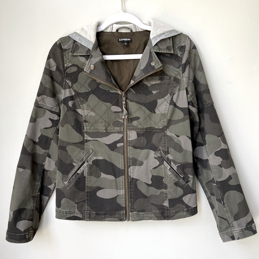 EUC Express Camo Hooded Jacket - Green/Black/Gray - Size S